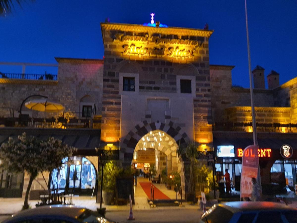 Cesme Kanuni Kervansaray Historical Hotel Esterno foto