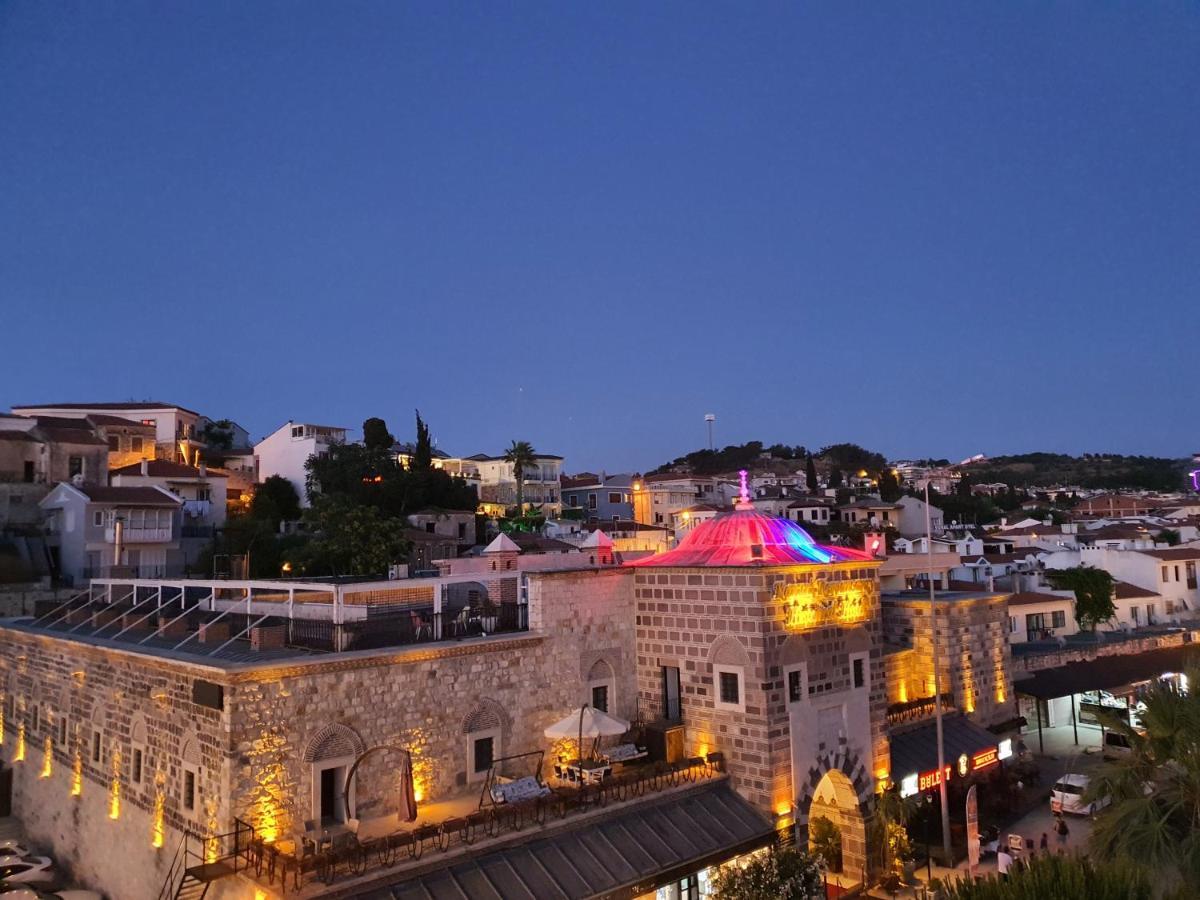 Cesme Kanuni Kervansaray Historical Hotel Esterno foto